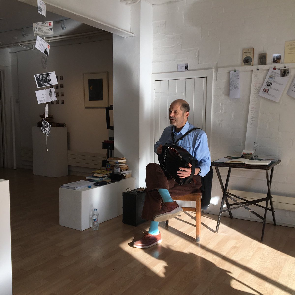 Meggyf's tweet image. Terrific event ⁦@OrielCanfas⁩ yesterday for #selfhelpisland with Ivor Davies, Rich Parry ⁦⁦@mainchrisglynn⁩ ⁦@lucapaci⁩ ⁦@Coleridge2016⁩ 

chrisglynn.net/selfhelpshow