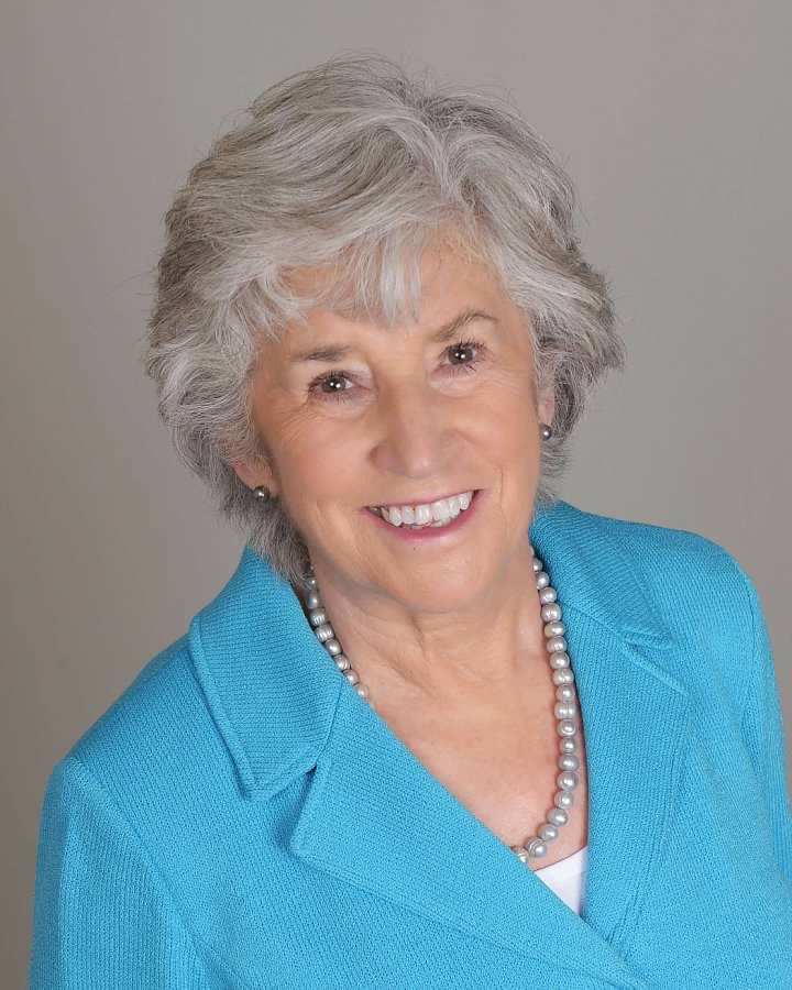WiMIN (@womenmedireland) on Twitter photo #SundayWiMIN22 Week 21: Prof Hilary Sanfey, Emeritus Professor of Surgery <a href="/siusom/">SIU Medicine</a>. First woman to complete higher surgical training in Ireland. Recipient of 2020 <a href="/AmCollSurgeons/">American College of Surgeons</a> Distinguished Service Award. Past President & award winner <a href="/WomenSurgeons/">WomenSurgeons</a>
➡️bit.ly/SW22W21 #SundayWiMIN22 Week 21: Prof Hilary Sanfey, Emeritus Professor of Surgery <a href="/siusom/">SIU Medicine</a>. First woman to complete higher surgical training in Ireland. Recipient of 2020 <a href="/AmCollSurgeons/">American College of Surgeons</a> Distinguished Service Award. Past President & award winner <a href="/WomenSurgeons/">WomenSurgeons</a>
➡️bit.ly/SW22W21