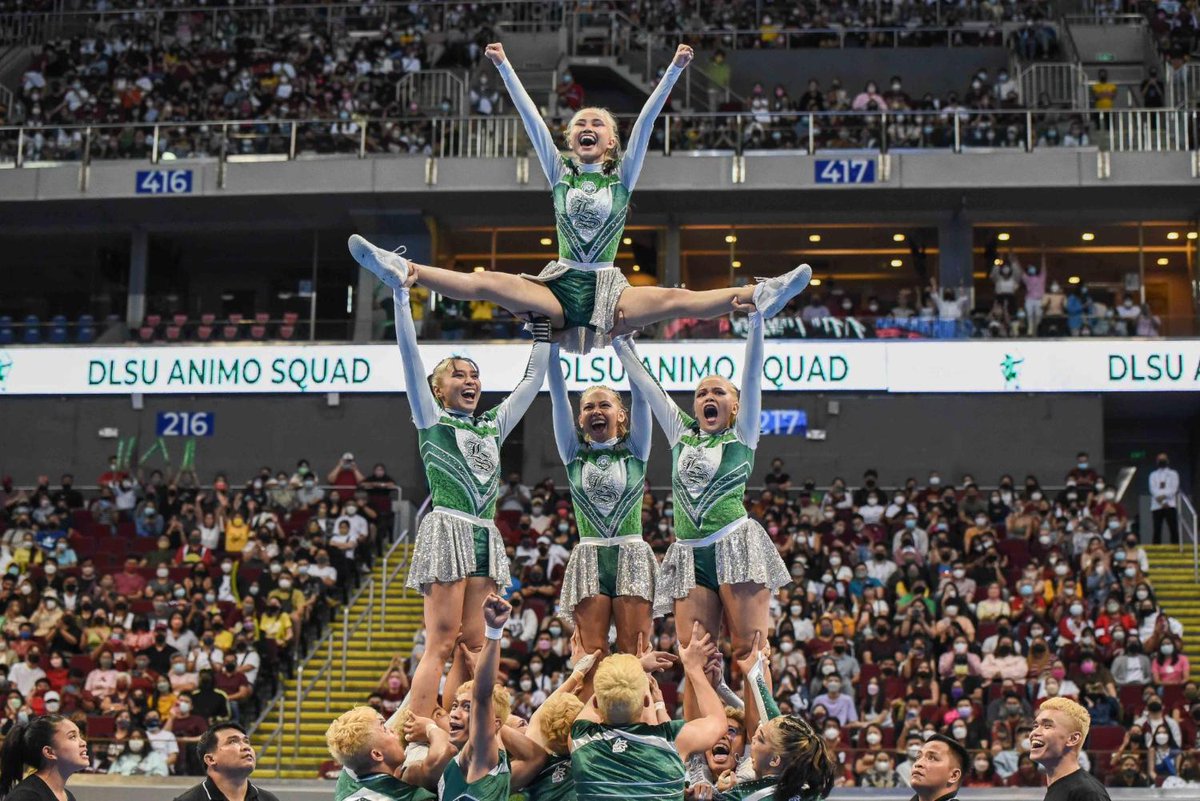 rapplerdotcom's tweet photo. #AnimoGoesGaga! 

La Salle fans go gaga for the DLSU Animo Squad's Lady Gaga-inspired performance!

Photos by UAAP Season 84 Media Team #UAAPCDC2022 #UAAPCDC #UAAPSeason84 https://t.co/xkWYbXkLQ3