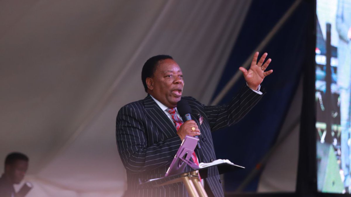 SakajaJohnson's tweet photo. “Being confident of this, that He who began a good work in you, will be faithful to complete it” Phil 1:6. Thank you for Bishop J.B Masinde for 38 years of serving the people of Umoja and Nairobi at large through the Deliverance Church, Umoja. And Happy 70th birthday to Mum. https://t.co/SDy0b21WoI