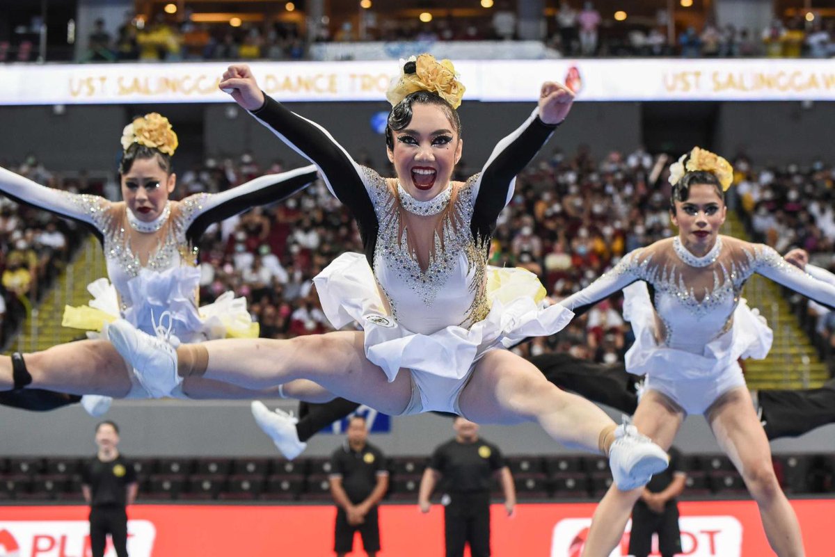rapplerdotcom's tweet photo. Korona na ba para sa España? #KayaLatinTo 

The UST Salinggawi Dance Troupe caps off the competition with a Latin dance-inspired performance!

Photos by UAAP Season 84 Media Team #UAAPCDC2022 #UAAPCDC #UAAPSeason84 https://t.co/lLCjG37ThN