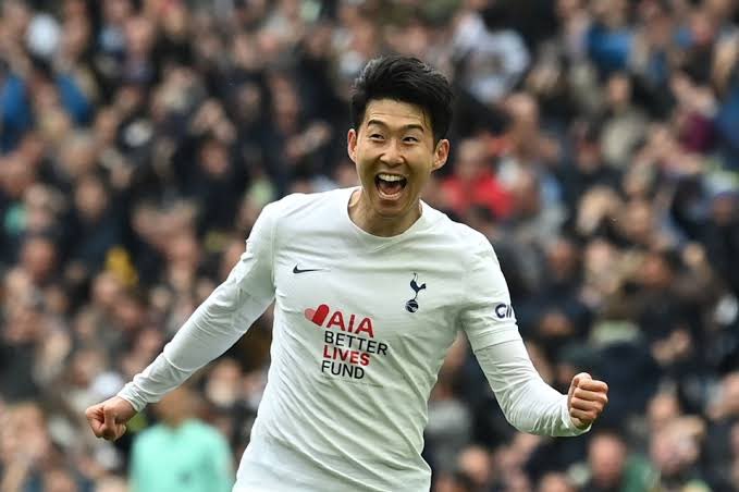 RT @TheSpursExpress: Fire us towards the Top Four and Golden Boot Sonny! https://t.co/UT9MbSRDTC