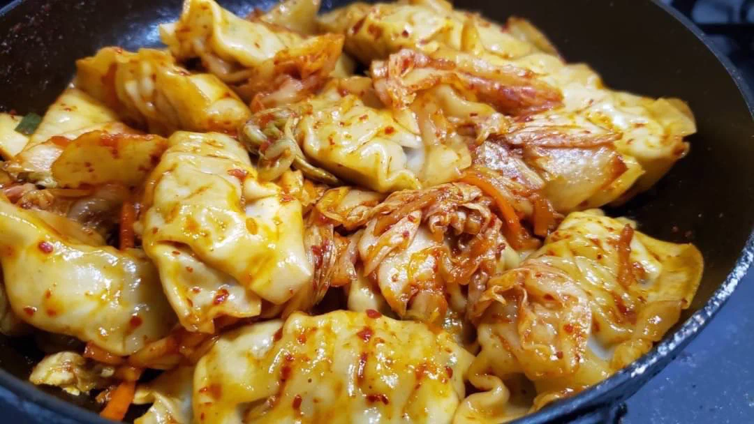 冷凍餃子の最高の食べ方？！とっても美味しそうな、冷凍餃子のアレンジレシピ！