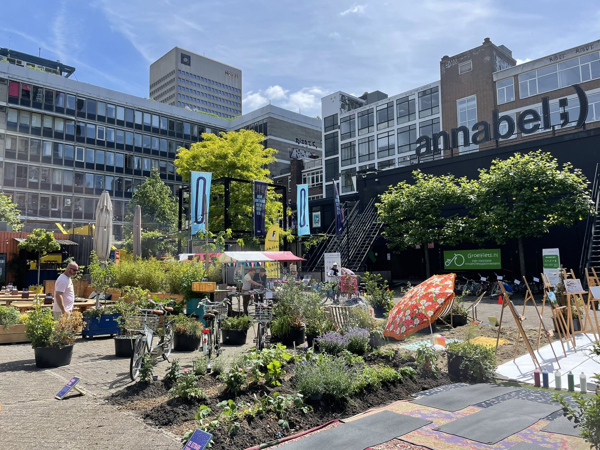 Rdam_opdiefiets's tweet photo. Het Festivalhart is geopend! Zien we je straks? #RotterdamRides
Het programma vind je hier: https://t.co/8m0FESQtxt https://t.co/K0NrxgYIH2
