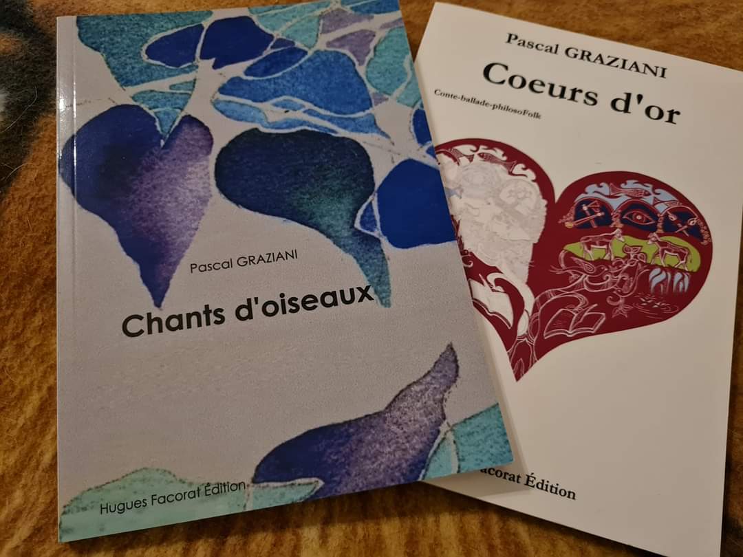 GrazianiPascal's tweet image. Bonjour !
Les beaux jours arrivent....si vous cherchez un roman pour l'été,."Coeurs d'Or" et "Chants d'Oiseaux" sont toujours disponibles en commande chez vos libraires, sur les plates-formes et directement chez son éditeur Hugues Facorat Edition.
Merci 😉 #lire #livres #romans