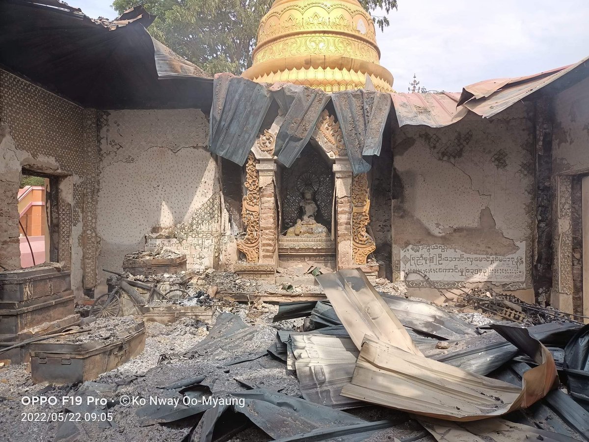 nslwin's tweet photo. #MyanmarMilitaryTerrorists set more than 150 houses, including a monastery, on fire in Minden &amp; Anyunt villages in Myaung Township, Sagaing Region, on the evening of May 21 and today (May 22) morning. 
 
#WhatsHappeningInMyanmar https://t.co/gP91wlrWi9