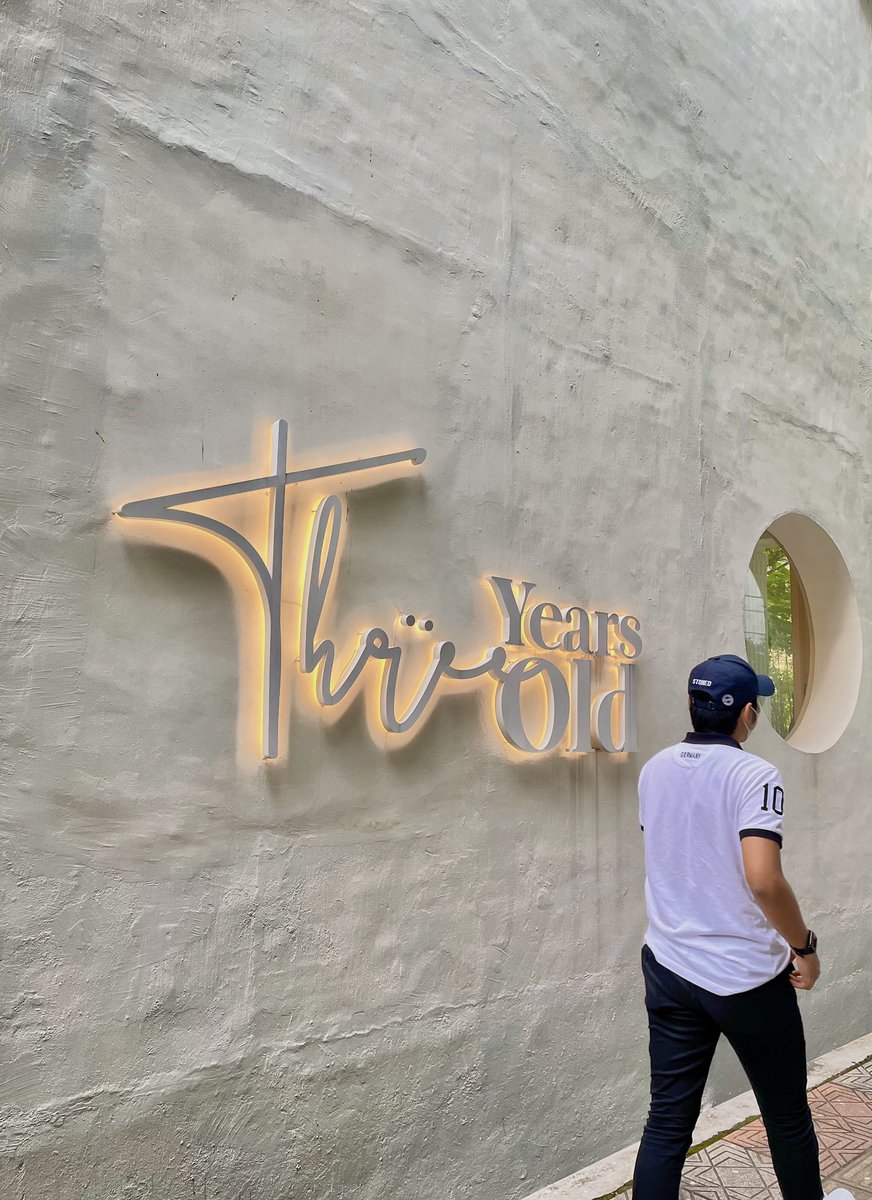 nadh_han's tweet photo. Playing tourist in 📍 Kuala Lumpur with a few of my friends on my birthday.

THE GREATEST ✨BIRTHDATE✨ EVER https://t.co/4oQyq7UYCO