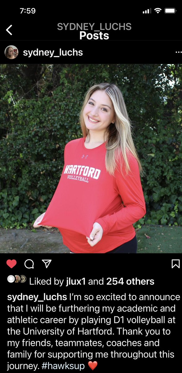 Joshluchs's tweet image. Amazing accomplishment after a wild recruiting ride. Knee surgery 2/20 rehabbed herself with Youtube videos at home due to Covid shutdown. Came back to win a Jr National Champ 22 w Sunshine WLA. Rare perseverance. Proud #girldad