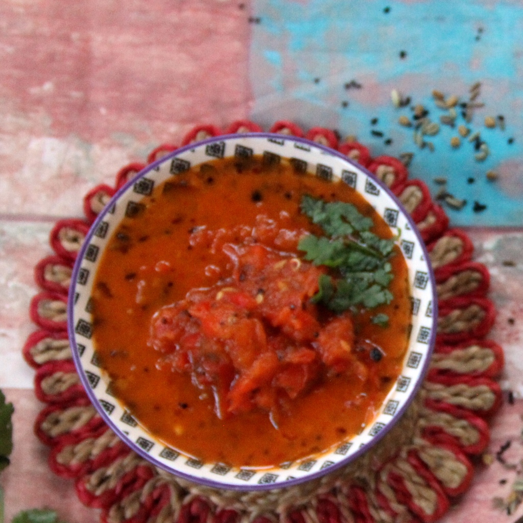 spicechronicles's tweet photo. A Bengali style tomato and bell pepper chutney, with fusion notes. Almost like a cross between salsa, ketchup and chutney. I had a lot of fun creating this. much needed!
https://t.co/NsmUAjb55Q
#bengalifood #fusion #indianhomecooking #condiments #foodstyling #spicechronicles https://t.co/rvcpx6YPW2