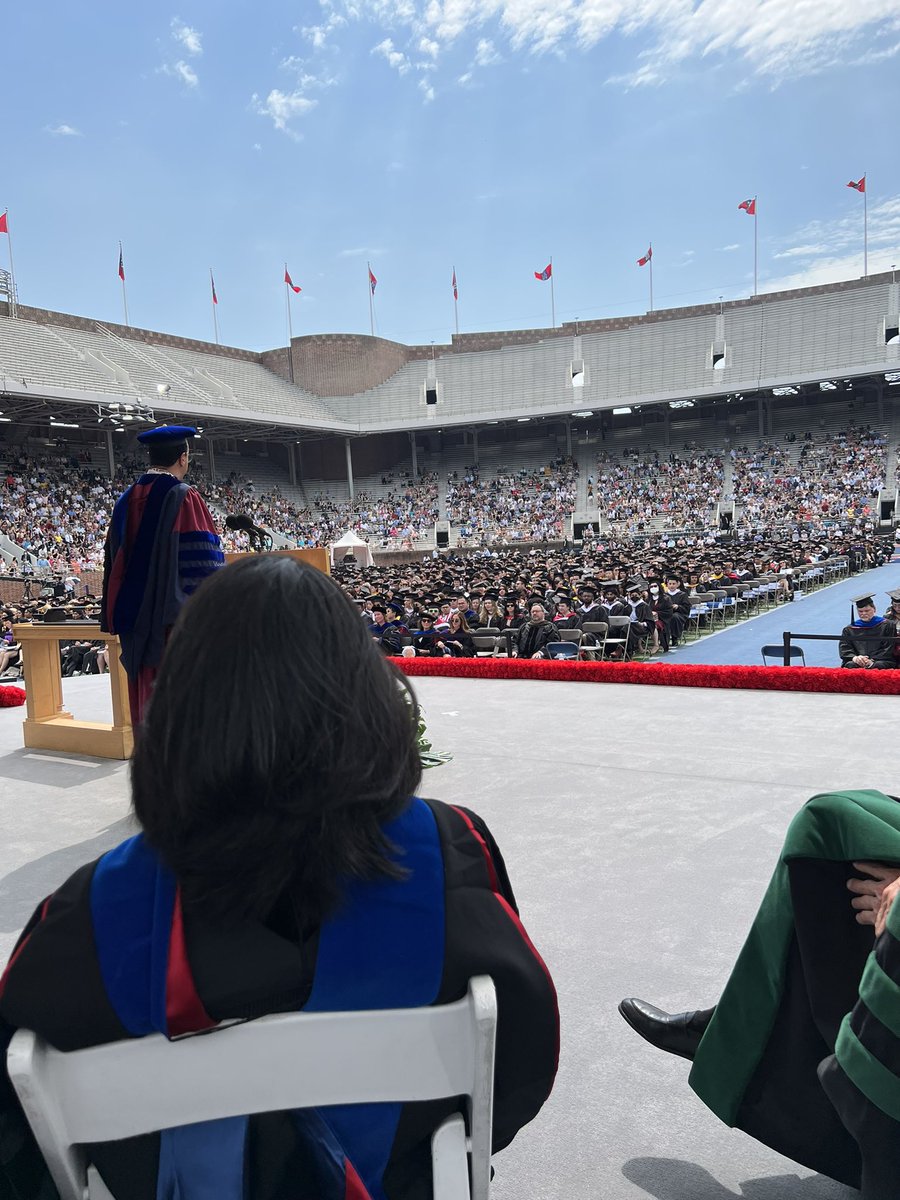 NRothbard's tweet image. Thrilled to celebrate the @Wharton classes of 2020 and 2021 in person. Congrats graduates! And what an inspiring address by @angeladuckw!