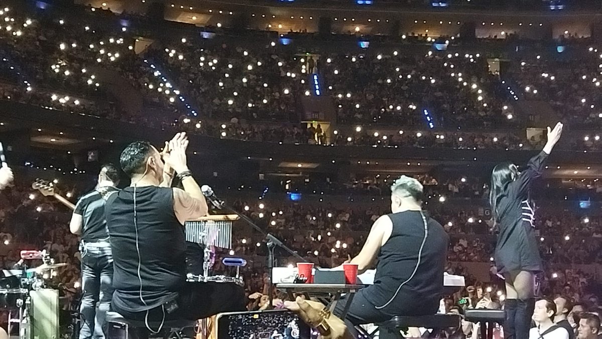 mninoticias's tweet photo. Gran noche de @MATUTEmx en @ArenaCdMexico @BOBOProduccion https://t.co/4wPtFr6EGt