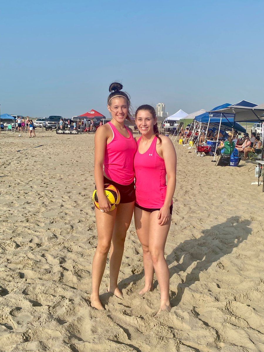 leahhoss24's tweet image. Got an OPEN bid to Jr. Nationals! 4th bid this year with the best partner! @PrepDigTX