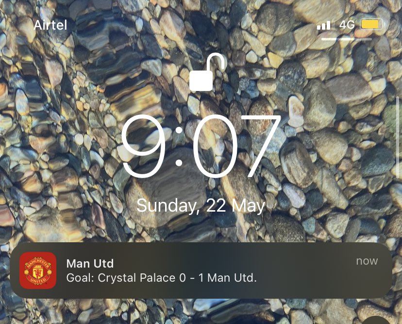 darthsethi's tweet photo. The United app is on crack. #MUFC #MUNCPL https://t.co/LpC9J3uwqd