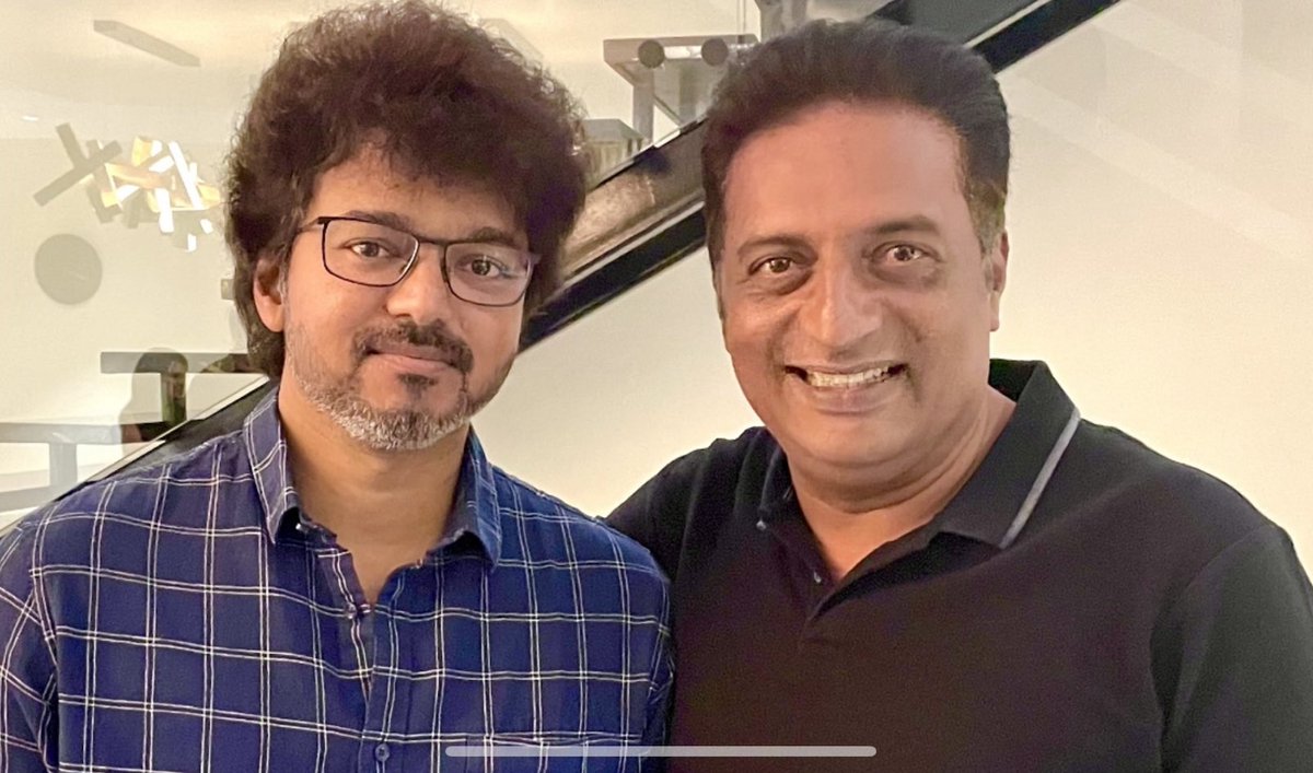 #ThalapathyVijay @actorvijay With #PrakashRaj 🔥😎 #Thalapathy66 

#Beast #BeastMovie #BeastModeON #Thalapathy67