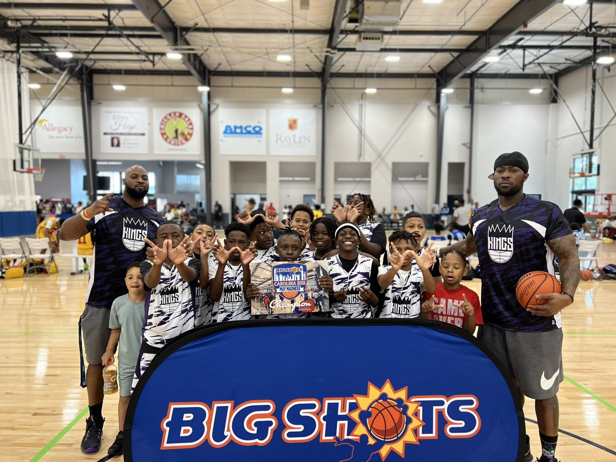 BIG SH🏀TS tweet media