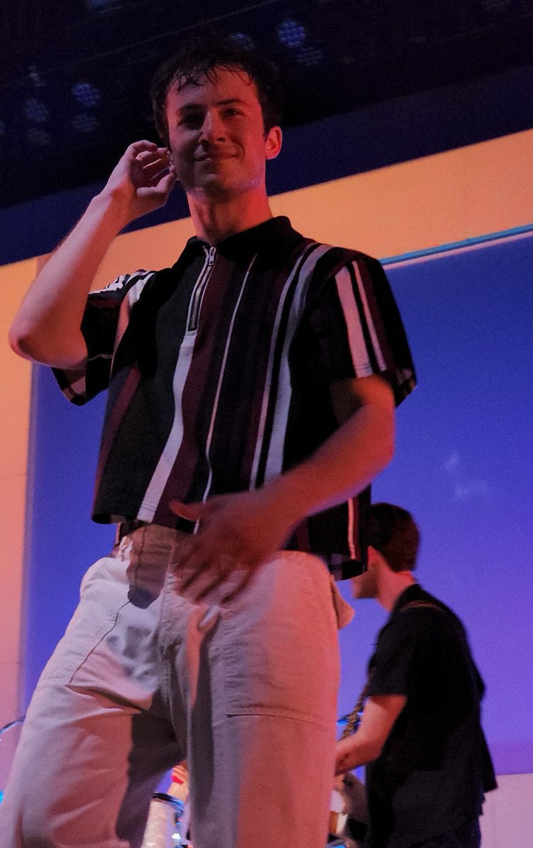 chillenceo's tweet photo. HE IS SO ADORABLE OMGG https://t.co/XLkFHr7pzi