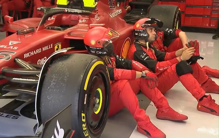 Raymondin1040P's tweet photo. @ScuderiaFerrari Tifooo https://t.co/e7vSAtaS0V