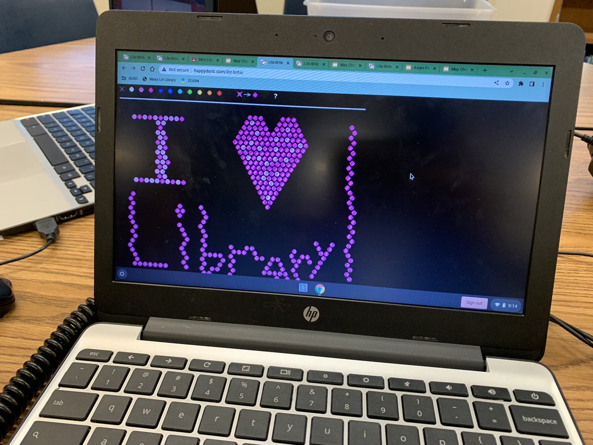 MayaLinLibrary's tweet photo. Lite Brite https://t.co/KdfuUmm3xq