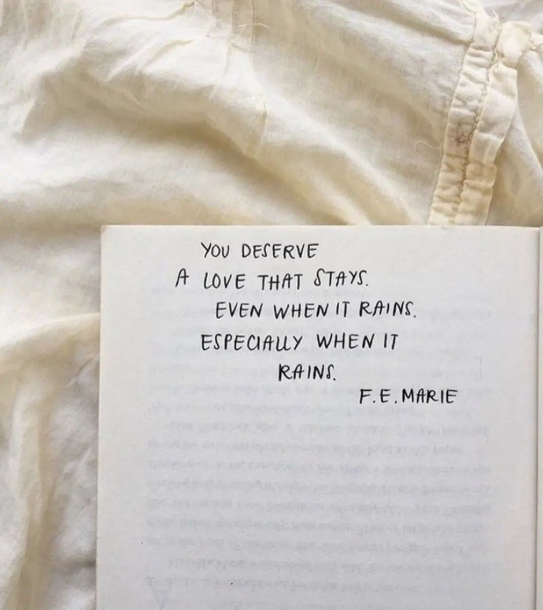 PrettyLittleThing tweet media