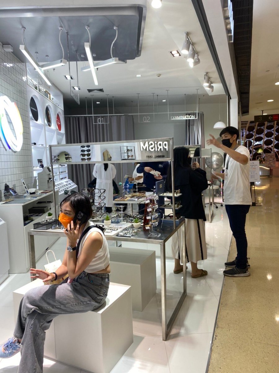 heaGow's tweet image. ฝากร้าน Prism : Optical Lab ที่ เซนทรัลลาดพร้าว ชั้น 3 ด้วยนะคับบบ ตรวจวัดสายตาโดยนักทัศนมาตร แว่นสายตาพร้อมใช้งาน เริ่มต้นที่ 2,990 บาทค้าบบบ