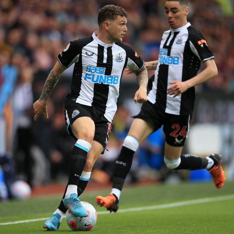 NUFC's tweet photo. ⏱ We're back underway at Turf Moor...

HWTL! ⚫️⚪️

#BURNEW // #NUFC