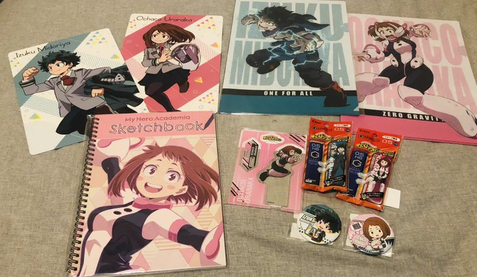 アニメイトでいっぱい買いました!☺️ 
