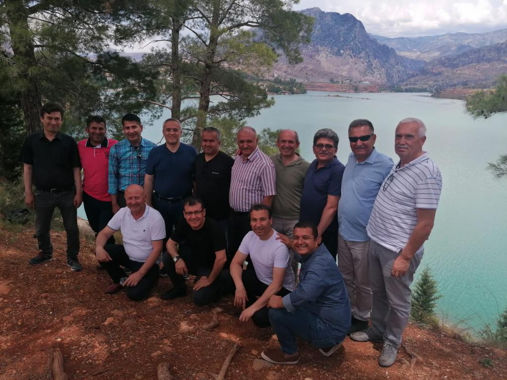 Manavgat teşkilatımızın pikniğini ziyaret eden İl Milli Eğitim Müdür Yardımcımız Mehmet Gürcan,İlçe Milli Eğitim Müdürümüz Fatih TÜRKÖZ ve Şube Müdürlerimize katılımlarından dolayı teşekkür ederiz.