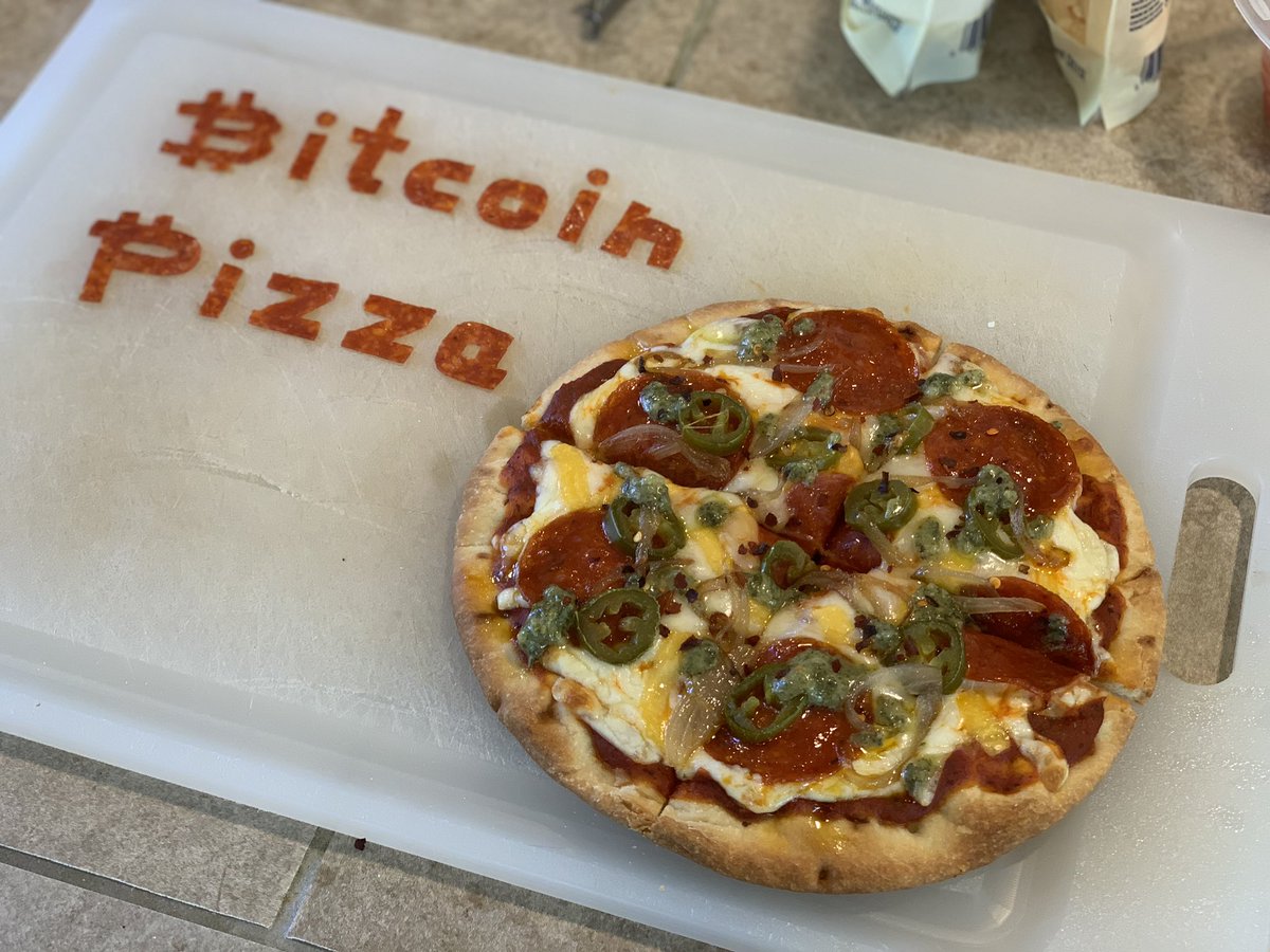 Ryan_Dantzler's tweet photo. Happy #Bitcoin Pizza Day! https://t.co/9oMl48J3gI