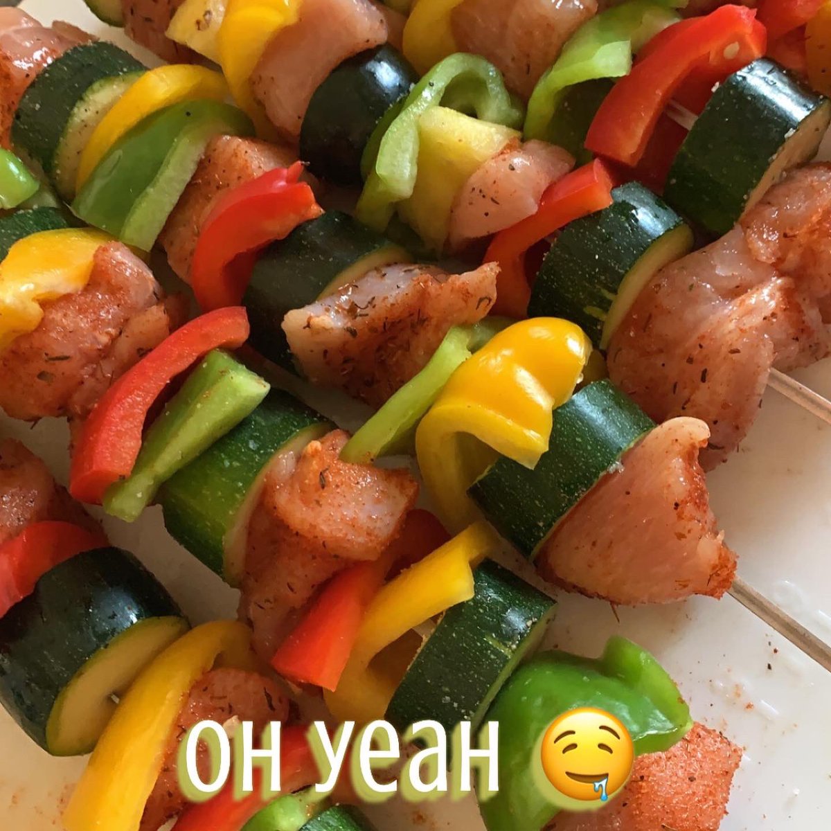 KDaneFACS's tweet photo. #Cajun #chicken #kabobs ๐คค #BellPeppers #RedPepper #YellowPepper #GreenPepper #Zucchini #Pineapple #GrillSeason #SummerVibes #yum #FCS https://t.co/BI6FPcUkR9