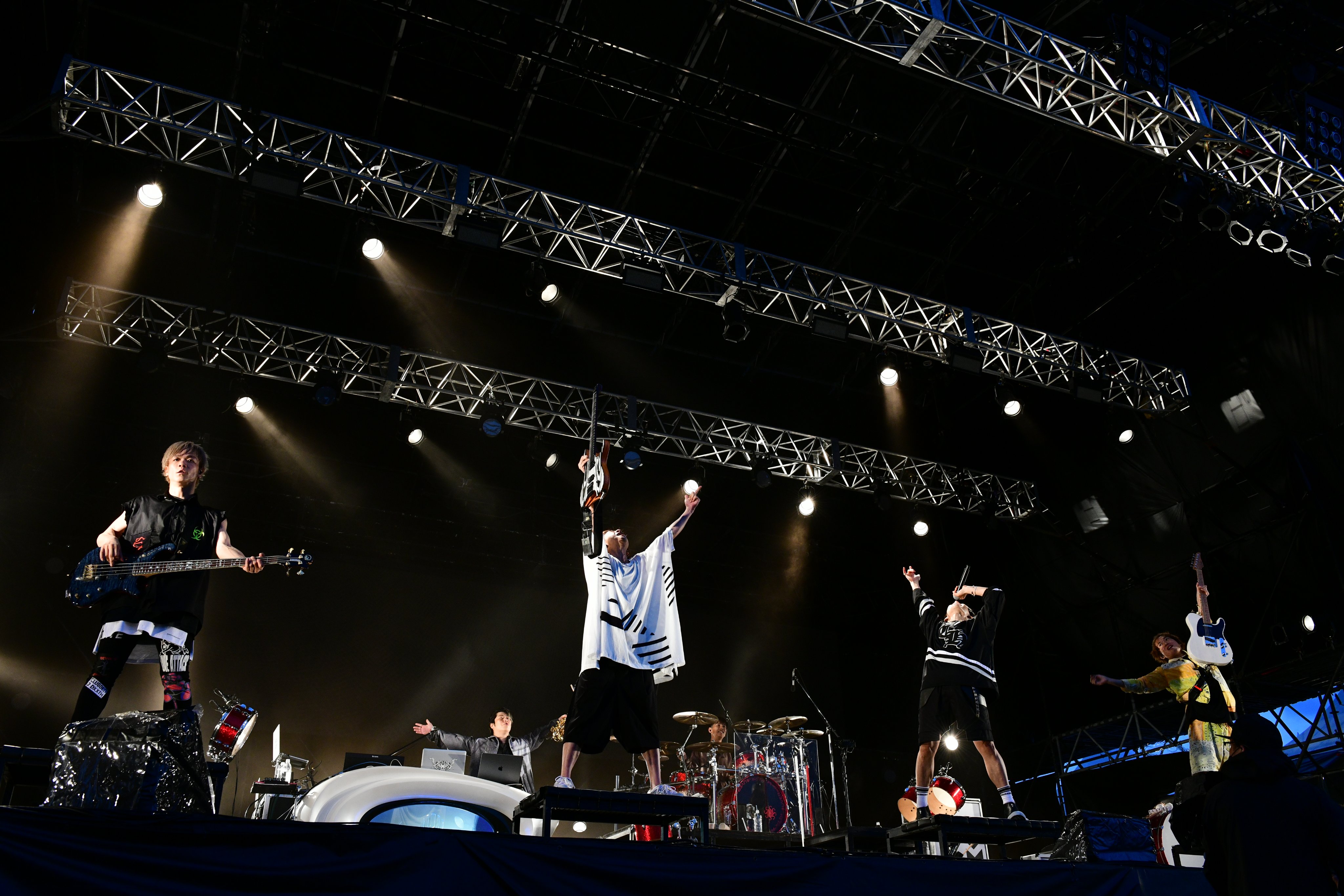 UVERworld WEAR on X: UVERworld WEAR on X: