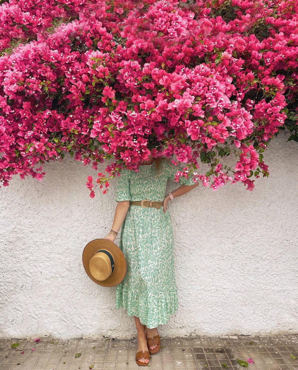 visitguia_isora's tweet photo. Este domingo te traemos una imagen llena de color del viaje de @MarinaComes en #GuíadeIsora
Una fotografía muy floral en la que recordamos a nuestra querida #PascuaFlorida.
Descubre toda la experiencia en nuestro Instagram🥰
#VisitGuiadeIsora #CaracterNatural #NaturalCharacter https://t.co/QpP588Qhn1