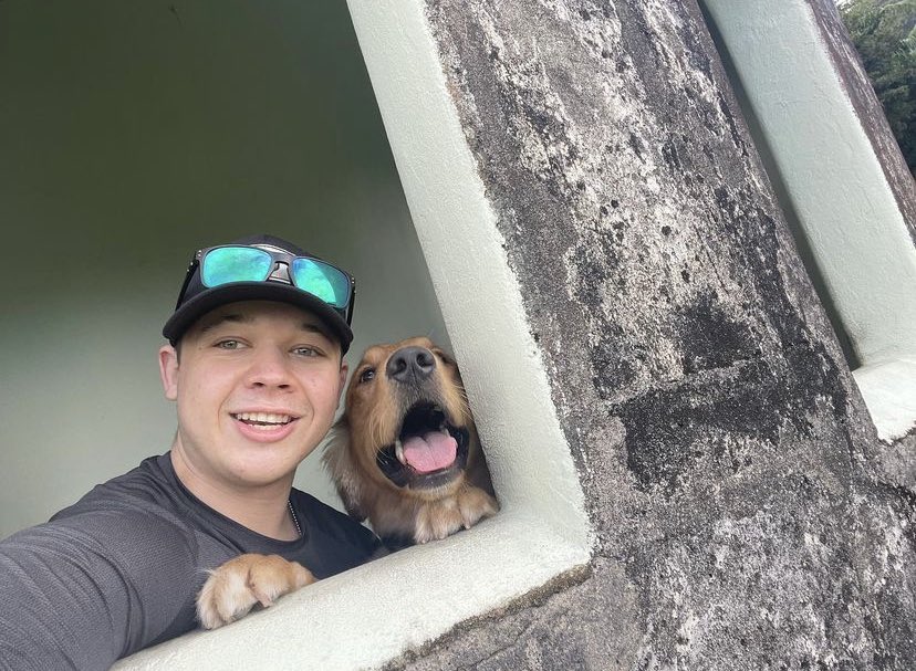 MiloRittenhouse's tweet photo. Dad does love his selfies! #Photobomb 

@ThisIsKyleR @freekyleusa #BingerBiscuits #BFFS #furbaby https://t.co/6IOtu7bdnT