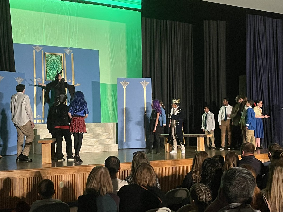 Mrs. Wheeler (@mrswheeler_rms) on Twitter photo Congratulations to the RMS cast and crew on a wonderful performance of The Descendants! <a href="/RMSDracut/">Maria McGuinness</a> Congratulations to the RMS cast and crew on a wonderful performance of The Descendants! <a href="/RMSDracut/">Maria McGuinness</a>