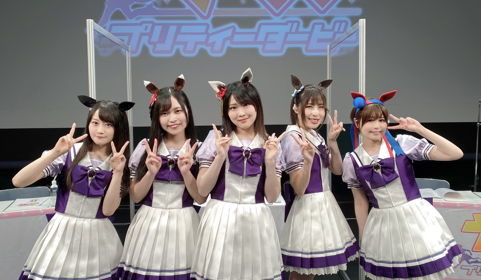 HoneyCinnamon×小倉 唯 BIGスウェット グレー 声優アーティスト・小倉