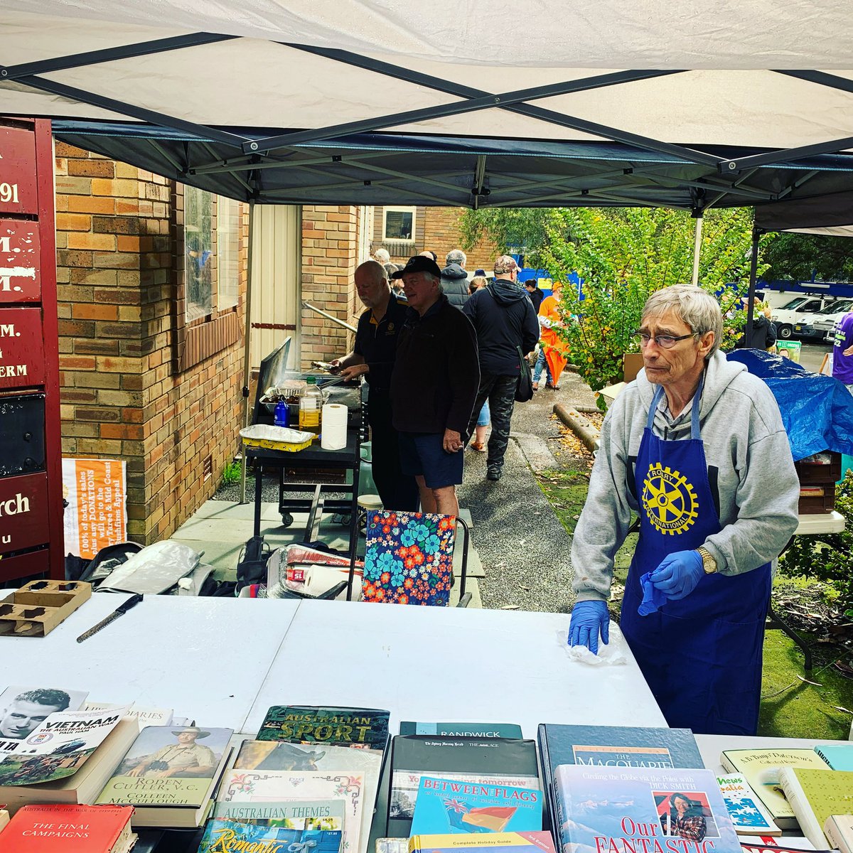 Sutherland Rotary (@suthrotary) on Twitter photo Rain 🌧 ,Hail 🌨or Shine ☀️, Rotary is always at work 💪🏻 
Yesterday on Elections Day 🗳
The Sutherland Rotary Club had a combined  Sausage sizzler and Book Selling  event , where the money that was collected will be donated to “SKWAD” ( Special Kids with Disabilities) charity. Rain 🌧 ,Hail 🌨or Shine ☀️, Rotary is always at work 💪🏻 
Yesterday on Elections Day 🗳
The Sutherland Rotary Club had a combined  Sausage sizzler and Book Selling  event , where the money that was collected will be donated to “SKWAD” ( Special Kids with Disabilities) charity.