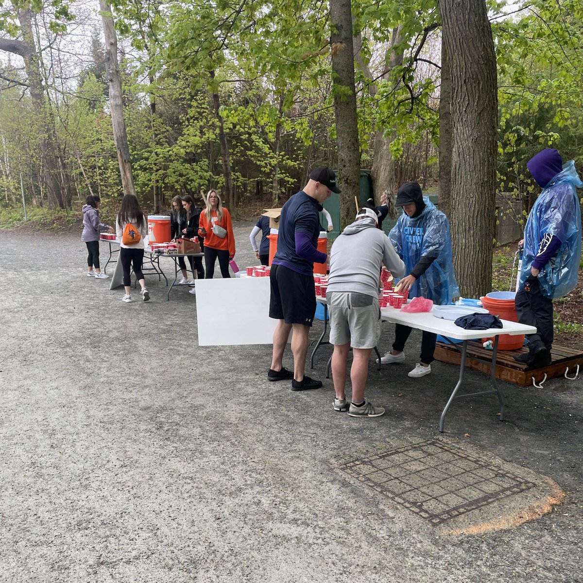 Players and staff out this morning in support of <a href="/BNMarathon/">Blue Nose Marathon</a> 🏃‍♂️