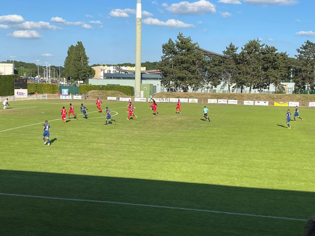 NadCarcasset_91's tweet image. Un week-end d’élue #locale, un week-end #AvecVous 

L’occasion de célébrer 2 mariages, supporter nos footballeurs du #SGS et retrouver les années 80 à la piscine d’en face.

Puis, ce matin, soutenir les organisateurs du cross de @VilledeMorsang.

#Circo9110 #legislatives2022