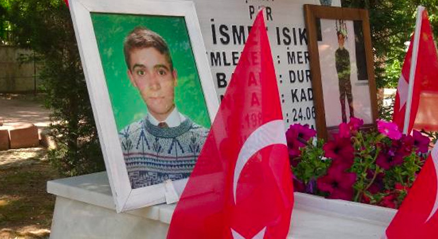 medyablok's tweet photo. "Firar etti" denilen askerin öldürüldüğü ortaya çıktı, 21 yıl sonra şehitlik unvanı verildi

https://t.co/waHEY3ehm4 https://t.co/dSSMWvoZkM