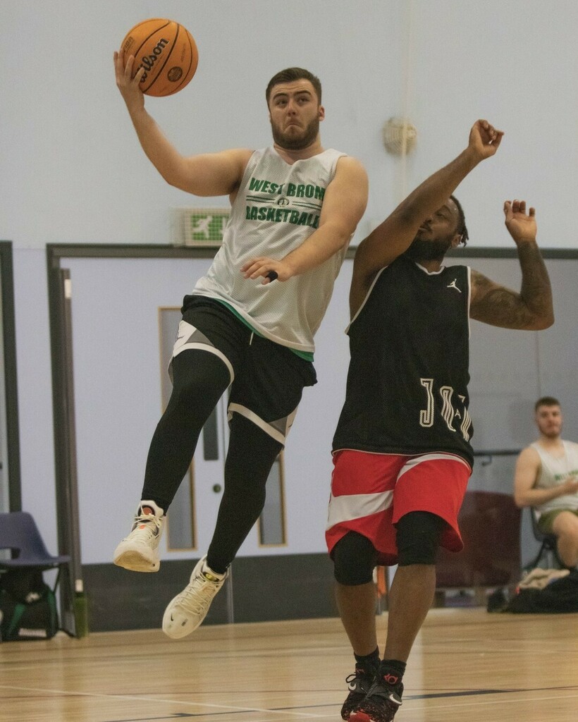 DmpPhotography_'s tweet photo. 🏀West Bromwich Devs Thursday Night Practice
📍West Bromwich Leisure Centre
🗓 Thursday 19th May
Link to Full Gallery :
https://t.co/oxiIRd0uAd
#BritishBasketball #basketball #basketballgame #basketballislife #basketballneverstops #wmbl #baller #ballerslife #3pt #2pt https://t.co/HabHmlJ9HF