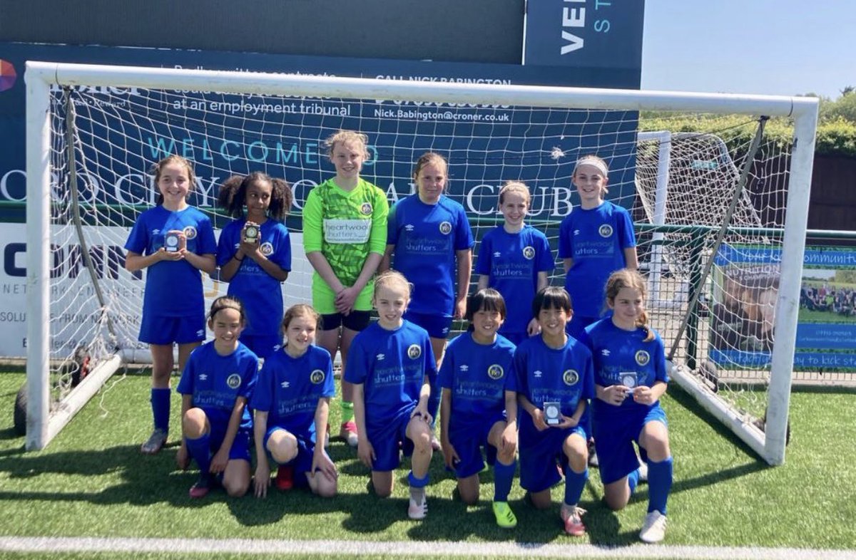 StAlbansSchools's tweet photo. Yesterday were the final matches of 21/22. What a season for the u11 lads and lasses. 
🏆🏆 Yellows (Cotswold Cup, SC Intermediate)
🏆🏆 Blues (GRML, SC Plate)
🏆 Girls. (SCL) https://t.co/3uOy2KFOma