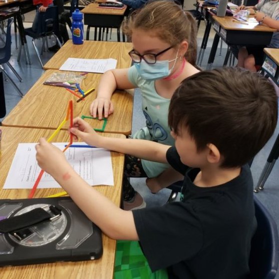 Mrs_Moylan_Math's tweet photo. Mrs. Schott's 3rd grade students investigate properties of quadrilaterals with #AngLegs. #bravesspotlight #CRA #TeamCCIU https://t.co/oKyRBPszCX