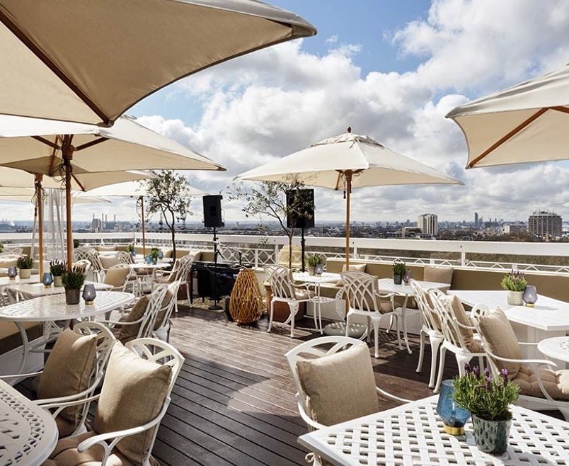 What can we say!!!! Who is going to bid for this amazing Auction Prize in aid of @RMCHcharity donated by <a href="/TheDorchester/">The Dorchester</a> London, Park Lane
Two Night Stay, in this iconic, beautiful London Hotel on Park Lane !! 💚💚💚💚💚