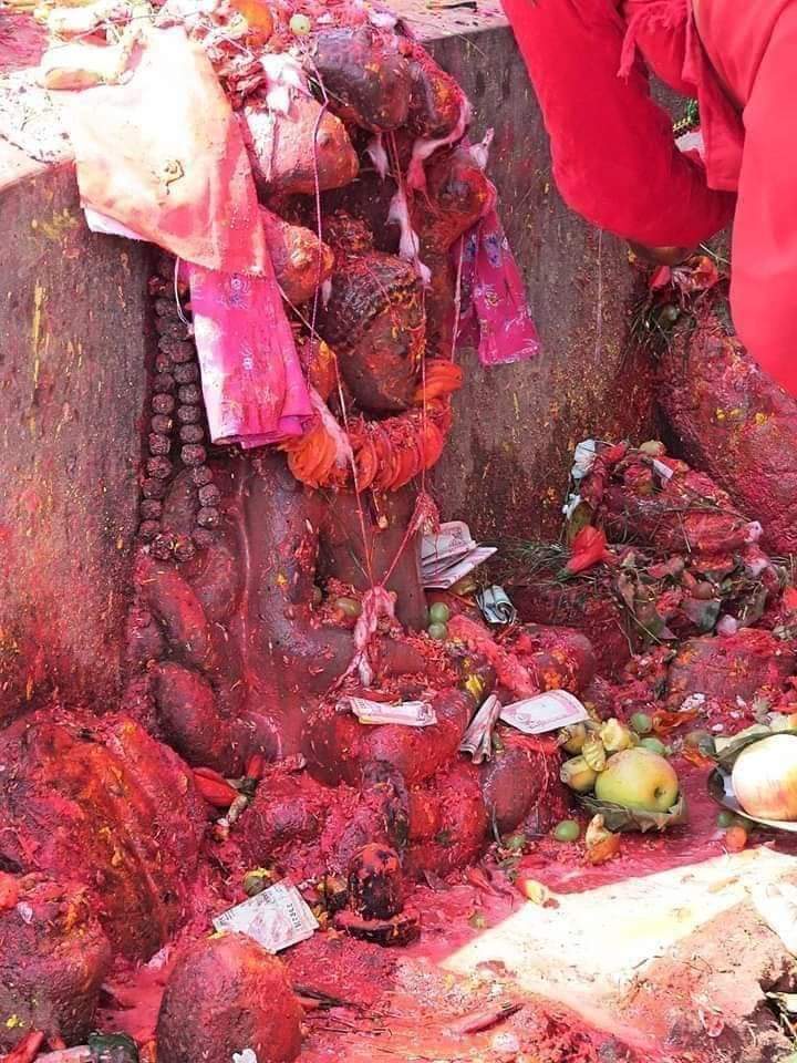 पहचानो कौन???