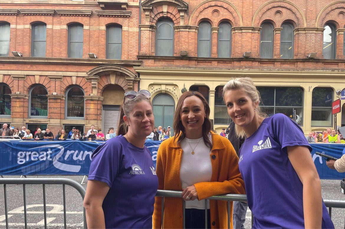 Thanks <a href="/J_Ennis/">Dame Jess Ennis-Hill</a> for saying hello to some of our team. <a href="/HeritageAurora/">Heritage & Health at Aurora Wellbeing</a> @AuroraCentres coast to coast begins this Saturday #excited