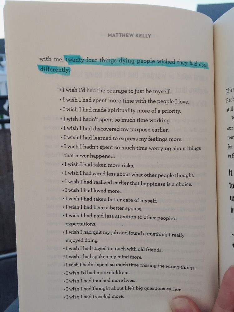 24 things dying people wished they had done differently