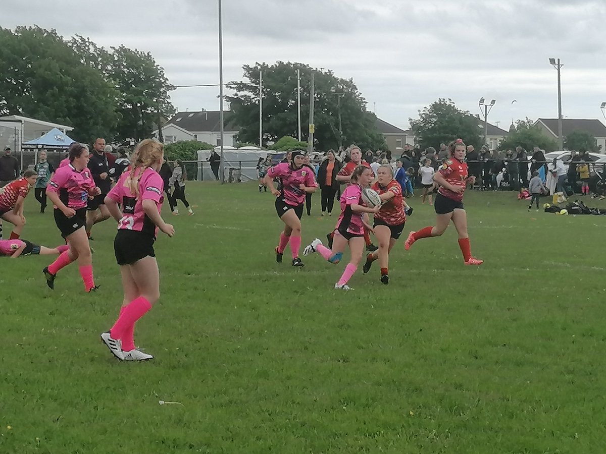 merched_mm's tweet photo. Incredible performance again by our u14s against @StradeySospans. Another win under the belt. Da iawn merched 🏈🙌🏈 https://t.co/qtTU5sIOJL