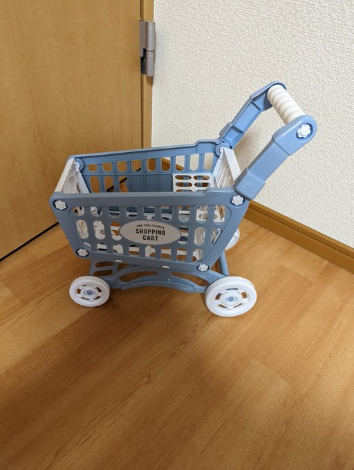 キャンドゥの500円カート買った めちゃ良 色味も最高 たぶん欲しい人たくさんいる キャンドゥの子供用お買い物カートが話題 1 2 22年6月2日 エキサイトニュース