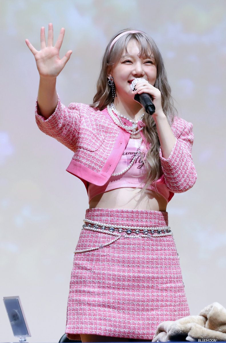 220521 ARIA 아트홀봄
3개월 만에 만난 예린이

#예린 #ARIA  #YERIN 
#여자친구 #GFRIEND #아트홀봄