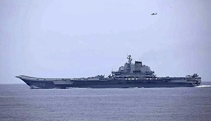 Fighters and helicopters trained to take off and land 300 times from the Chinese aircraft carrier Liaoning in the waters near Okinawa.
It's hard work.

#china #Liaoning #ChineseAircraftCarrier