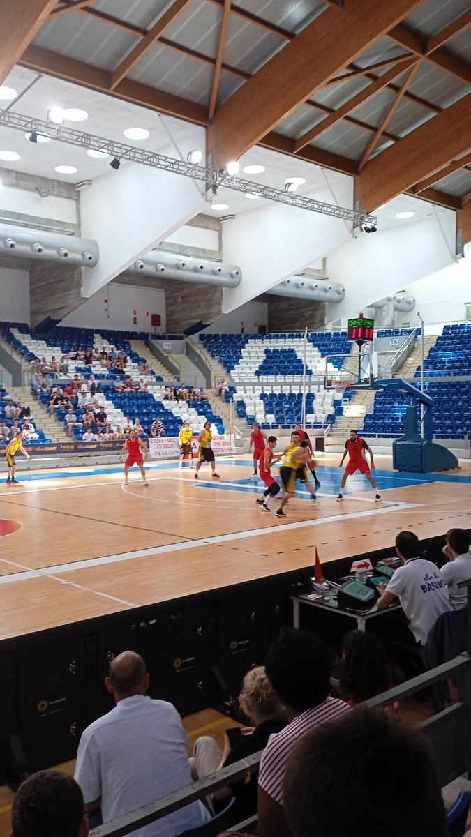 Molts ànims al <a href="/ciutatdinca/">Bàsquet Ciutat d’Inca</a> i al seu equip Bàsquet Sa Creu Ciutat d'Inca.
Enhorabona per aquesta gran temporada i per haver lluitat la final de la fase d'ascens a la Lliga Eba fins el darrer minut. Sou molt grans i sou un #orgullinquer per <a href="/incaciutat/">Ajuntament d’Inca</a>